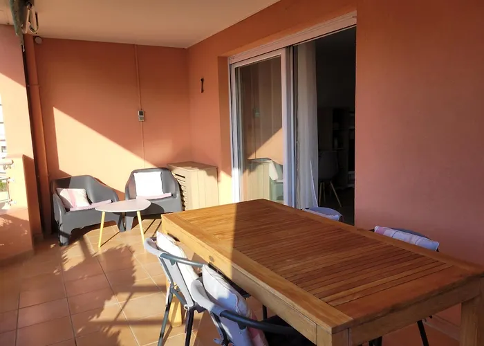 Bel 2 Proche Et Golfs By Beds83 Διαμέρισμα Saint-Raphaël